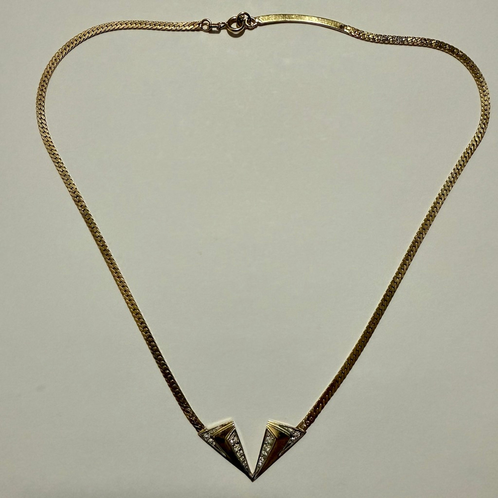 Gold Chevron Pendant Necklace - Elegant Women's Jewelry